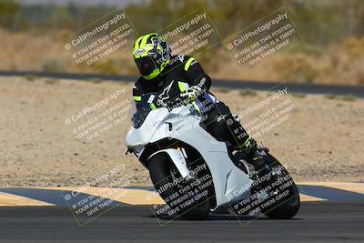 media/Mar-28-2022-Superbike Trackdays (Mon) [[b8603d0f67]]/Open Track Time/Turn 7/